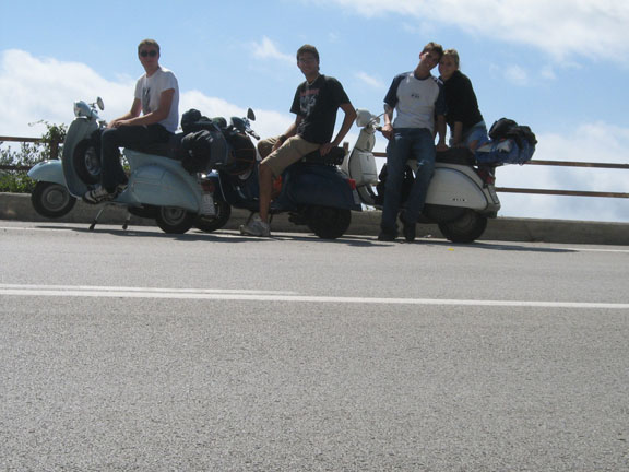 Foto di gruppo prima di lasciare la costa ligure